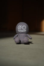 Load image into Gallery viewer, THE CREATURE COLLECTIBLES &quot;HOUNDSTOOTH&quot;
